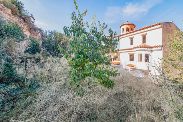 Oportunidad Única: Terreno Urbano en Vélez de Benaudalla - Costa Tropical — 33