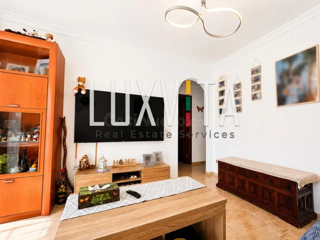 Luminoso apartamento de 2 dormitorios con garaje y trastero  - foto 3