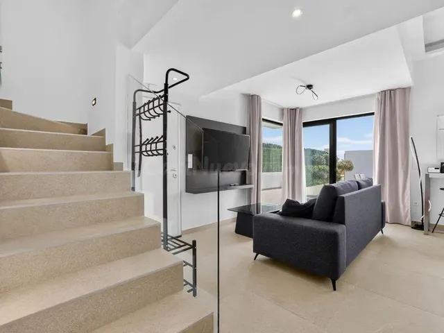 VILLA MODERNA CON PISCINA PRIVADA Y SOLARIUM EN LA AZOTEA | EL RASO, GUARDAMAR — 13
