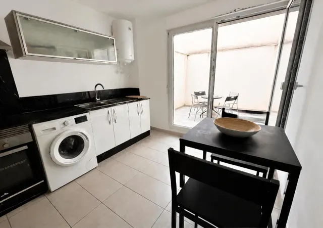 PISO LUMINOSO CON TERRAZA Y 2 AMPLIAS habitaciones - Zona CONCORDIA - BURJASSOT — 10