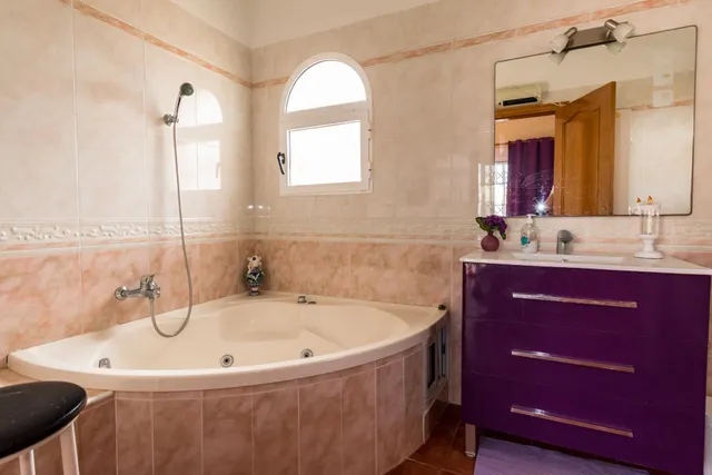 Chalet independiente a la venta en Playa Flamenca — 40
