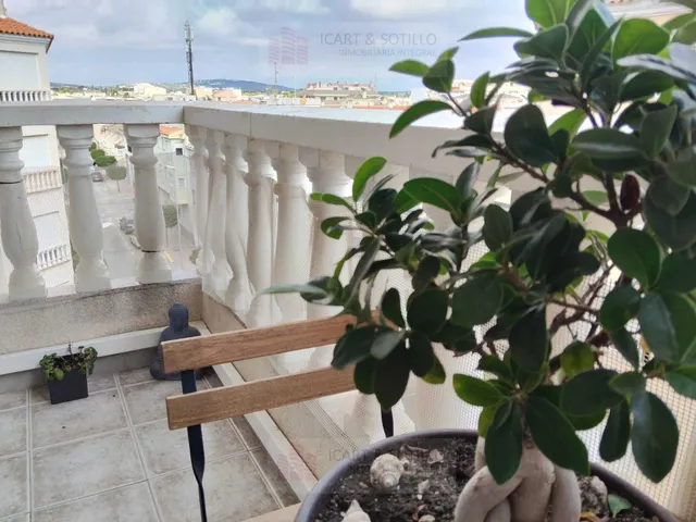 MAGNÍFICO PISO DE CUATRO DORMITORIOS Y GARAJE EN EL CASCO URBANO DE VINAROZ PARA ENTRAR A VIVIR — 10