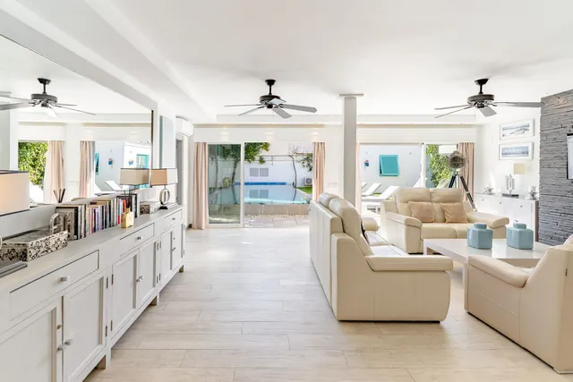 Chalet 5 habitaciones 220m² en venta - Costa Del Sol — 7