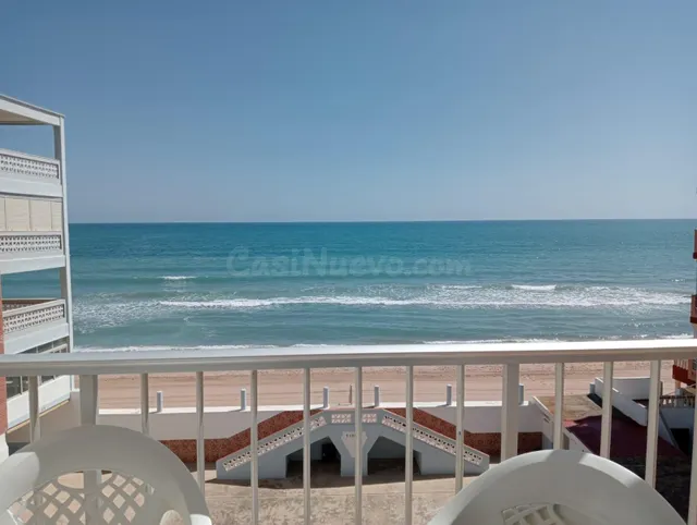 TU HOGAR CON VISTAS AL MAR, PRIMERA LÍNEA - foto 2