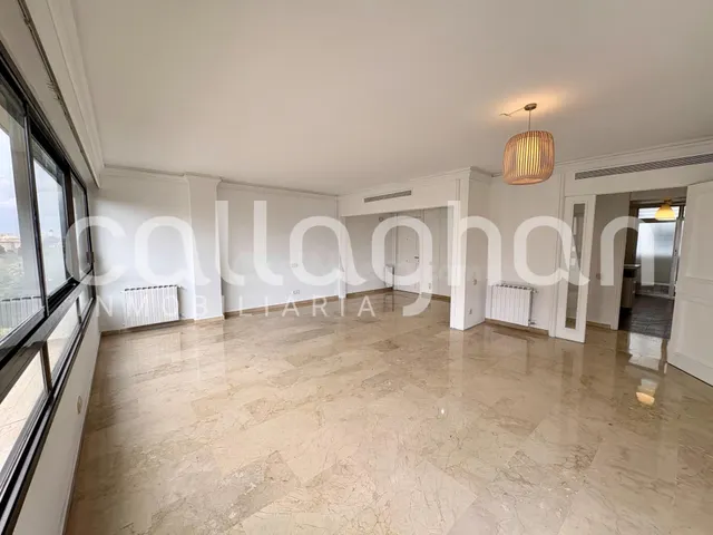 Alquiler espacioso en una zona emblemática - foto 4