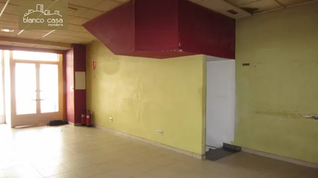 Local comercial de 40m2 en el centro de Carballo — 5