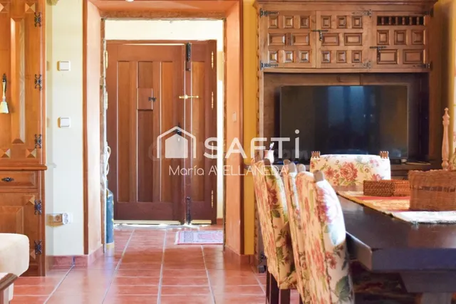 FABULOSA CASA DE PIEDRA TOTALMENTE REFORMADA — 27