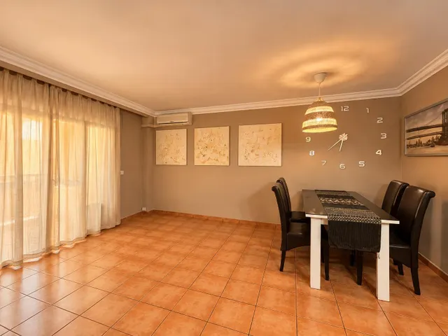 PISO CÉNTRICO CON TERRAZA Y DOS habitaciones EN FONERS — 15