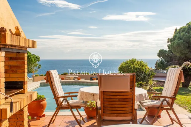 Exclusiva casa en venta en Cala Canyellas en Lloret de Mar — 33