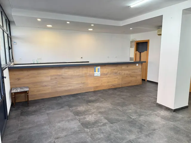 BAR EN ALQUILER CON LICENCIA AL DÍA EN ZONA LA CANDELARIA, ZAMORA. — 2