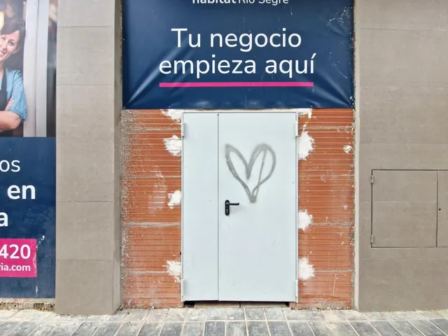100%to presenta en exclusiva local en benicalap — 2