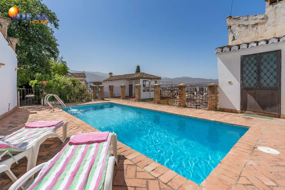 PRECIOSO CARMEN A LA VENTA