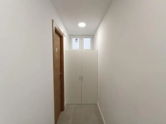 ALQUILER LOCAL TOTALMENTE REFORMADO EN BENALUA — 11