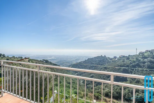 CASA A 4 VIENTOS CON DOS VIVIENDAS INDEPENDIENTES CON VISTAS
