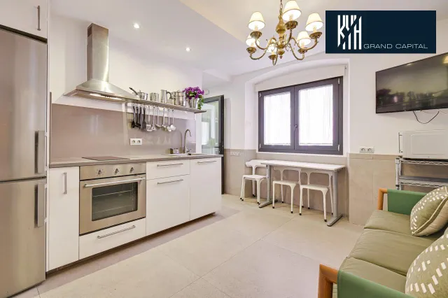 CASA PAREADA EN SANT FELIU DE GUIXOLS — 48