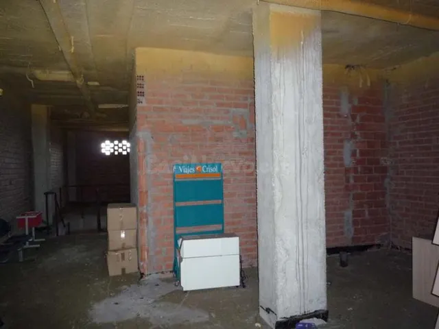 Local comercial 250m² en alquiler - Peñacastillo-Nueva Monta - foto 2