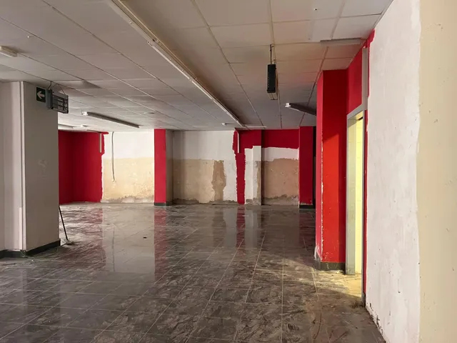 Local comercial en zona central de Bonavista. — 4