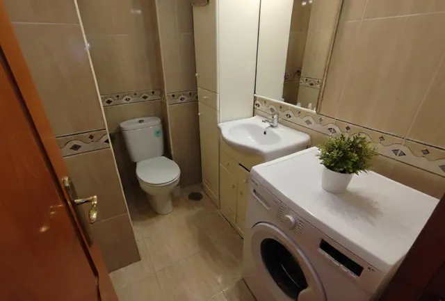 Piso de 4 dormitorios en zona Carlos Haya — 5