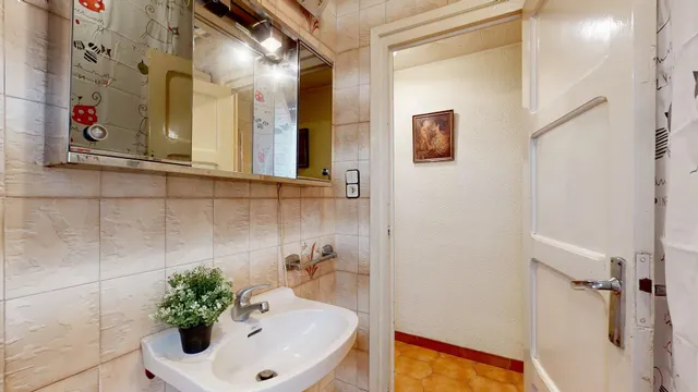 ¡Junto a Puerta del Carmen! Piso luminoso de 76 m2 con gran potencial para reformar — 25