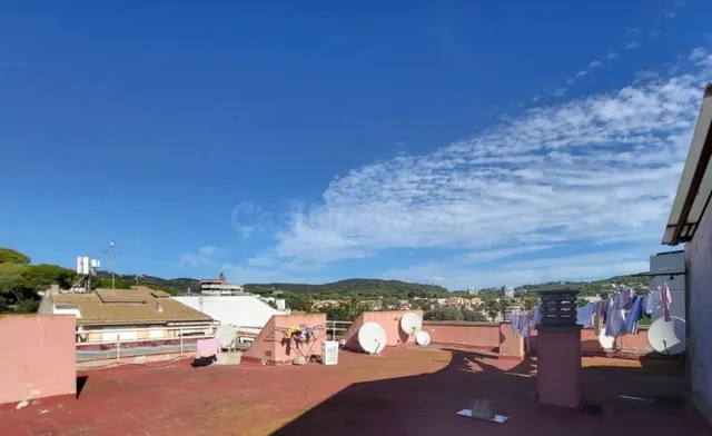 Edificio 1080m² en venta - 2º línea de mar - foto 4