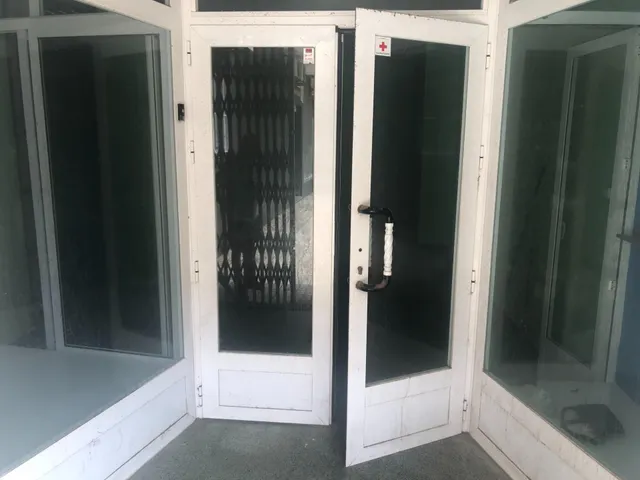 BONITO LOCAL COMERCIAL EN VENTA EN ADRA — 8