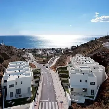 Adosada en Venta en Rincon De La Victoria Málaga - foto 2