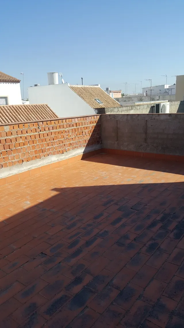 ¡OPORTUNIDAD! PISO INDEPENDIENTE — 8