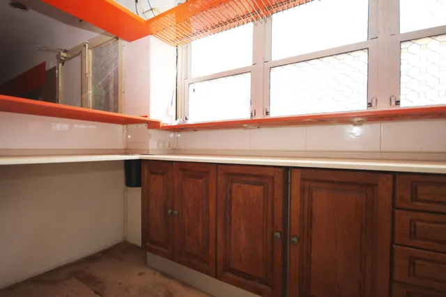 Bajo en esquina para convertir en vivienda o negocio en Alaquàs. con informe de arquitecto — 24