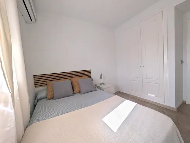 Casa de pueblo en Venta en Linea De La Concepcion, La Cádiz — 21
