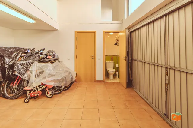 CASA ESQUINERA EN VENTA EN ROQUETES (TARRAGONA) — 23