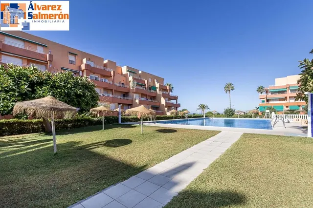 Piso en Jardines del Mar, Salobreña. — 31
