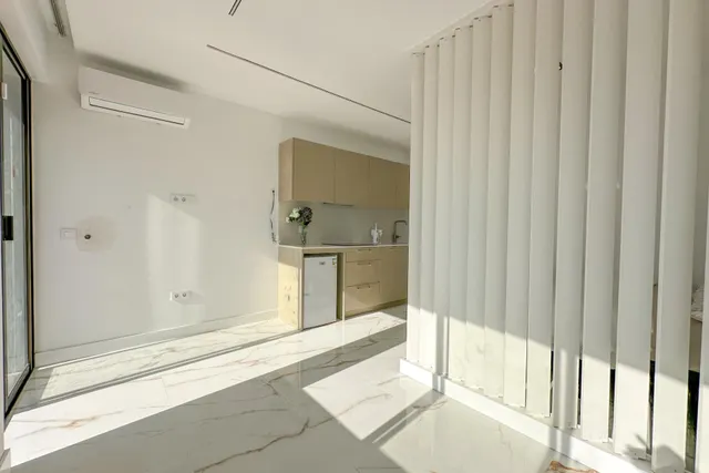 Estudio recién reformado con vistas al mar en puerto rico/amadores — 12