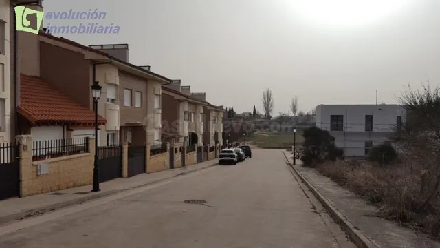 Solar en Sarracin de Burgos, 600 metros. superficie parcela, - foto 3