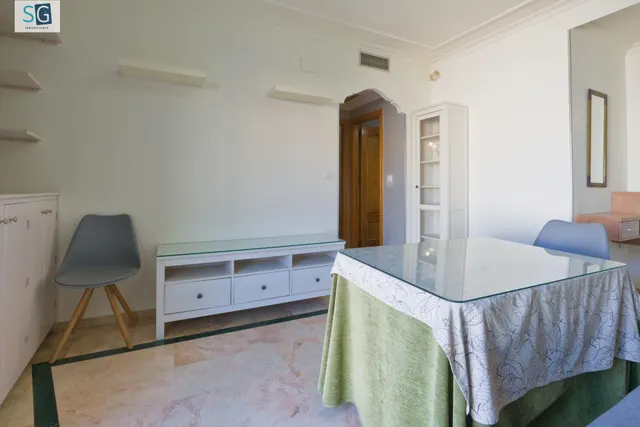 Piso en el centro de Armilla con patio privado de 66m — 5