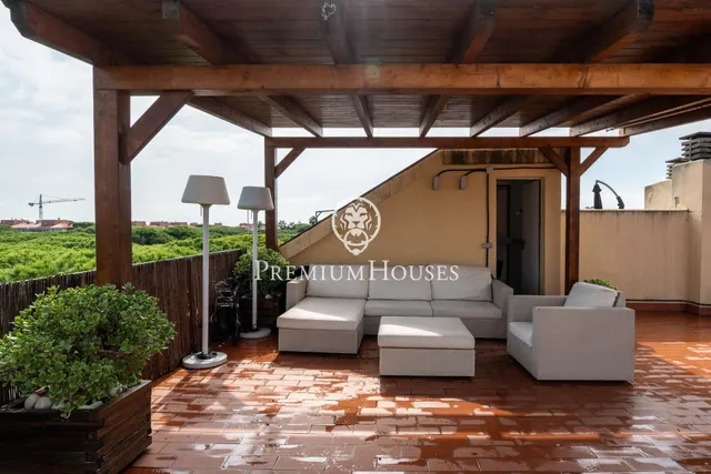 Piso con solárium en Gavà Mar — 26
