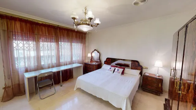 Piso 5 habitaciones 207m² en alquiler - Estación — 27