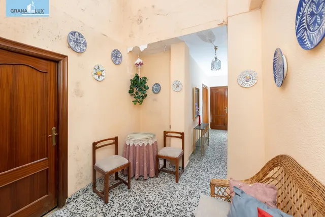 Local + vivienda en Avda. Cadiz — 15
