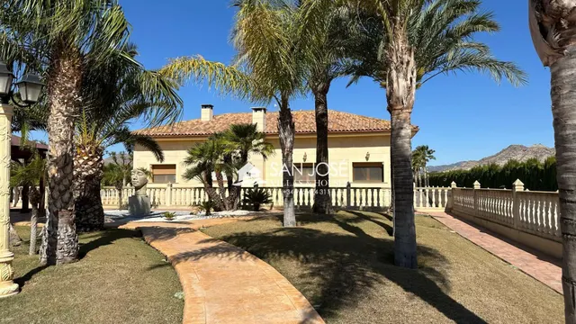 VENTA DE ESPECTACULAR CHALET DE LUJO EN ASPE, ZONA CARRETERA DE HONDON — 7