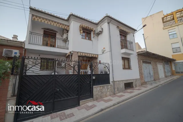 Casa/Chalet en Maracena a 1 minuto del metro - foto 2
