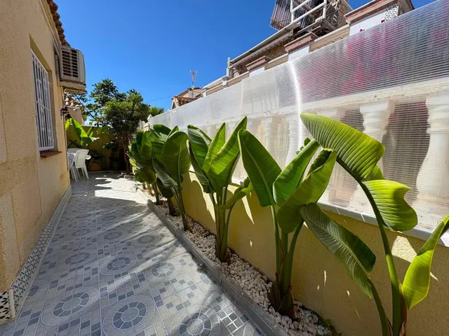 ESTUPENDA CASA REFORMADA CON LICENCIA TURÍSTICA EN JARDÍN DEL MAR III, TORREVIEJA ☀️ — 37