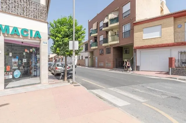 Piso en venta en Churriana de la Vega — 31
