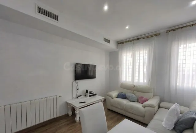 PRECIOSA CASA A LA VENTA EN EL CARPIO! - foto 5