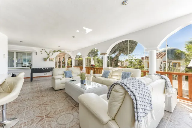 Chalet 6 habitaciones 500m² en venta - Centro — 35