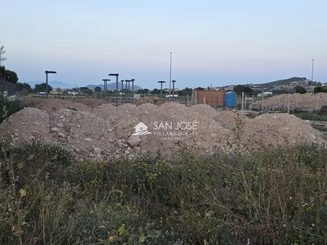 VENTA DE PARCELA URBANA EN ASPE, ZONA URBANIZACIÓN VIRGEN DE - foto 3
