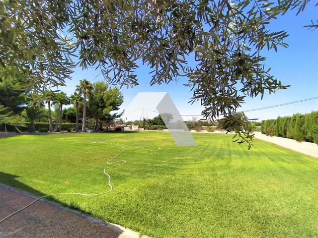 Chalet en venta — 40