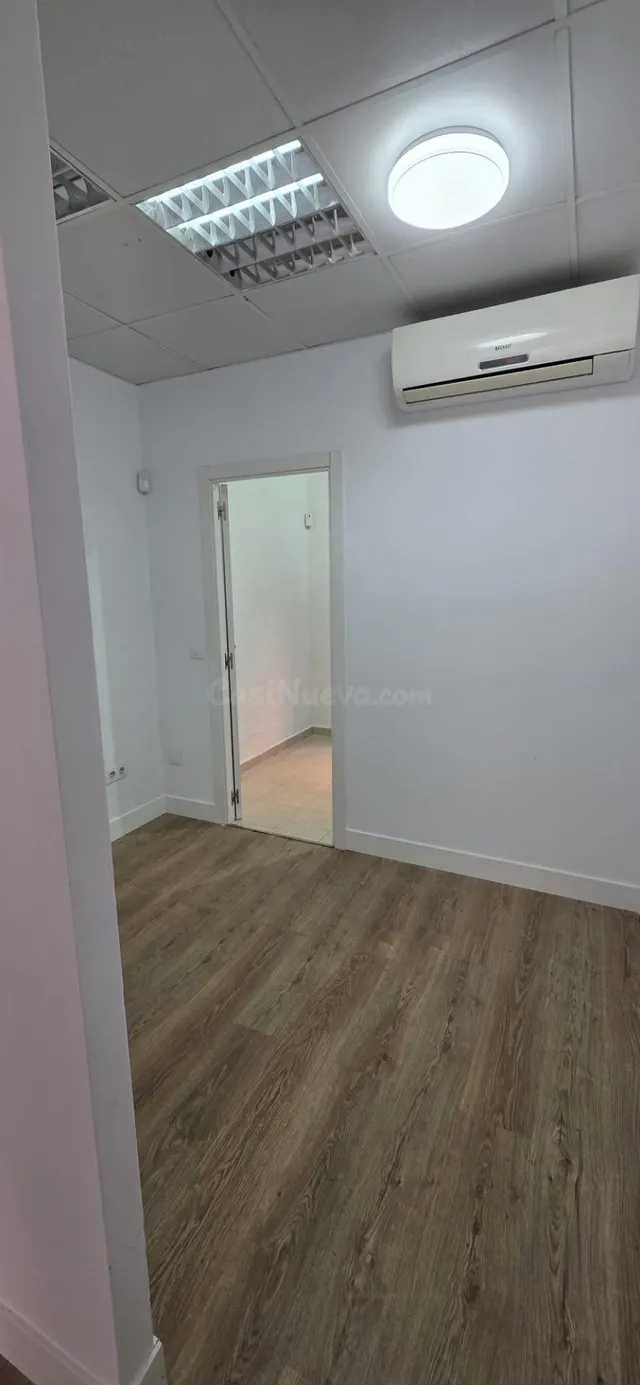 Local Ideal para emprendedores en zona Los Remedios Sevilla - foto 4