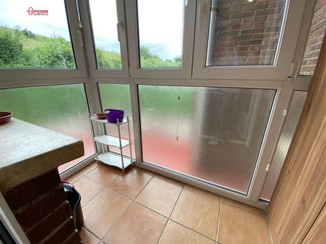 En Burgos C/ Alfareros. Se alquila precioso piso de cuatro habt, baño, aseo, garaje. — 21