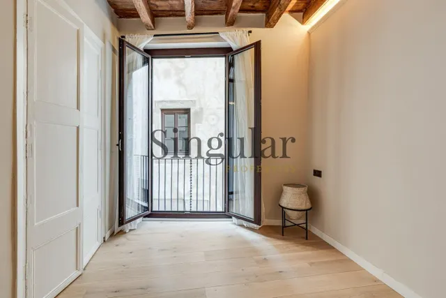 Piso reformado en el corazón del Barrio Gótico de Barcelona — 17