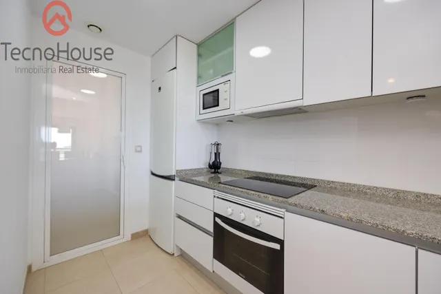 Moderno Piso en Residencial Terrazas De Campoamor con Vistas al Mar — 10