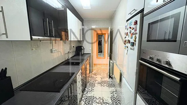 Piso exterior con ascensor en Badia del Vallès — 16